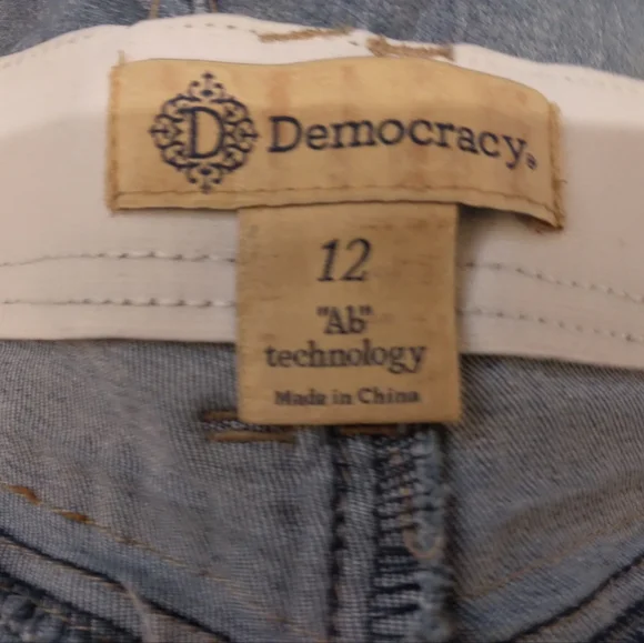 democracy ab technology Medium Wash Faded distressed jeans womens 12 - Picture 5 of 5